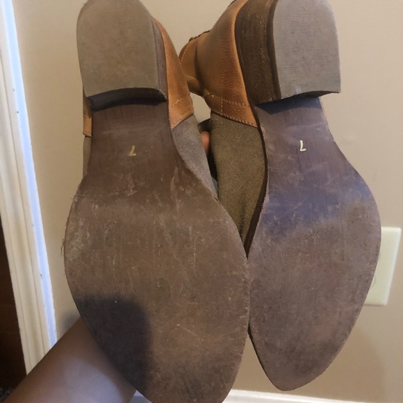 Diba True Two Tone Bootie Size 7 - Picture 6 of 6